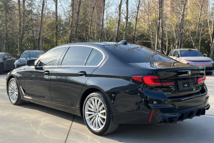 Used BMW 5 Series 2022 Second Facelift 530Li Luxury Edition Premium Package
