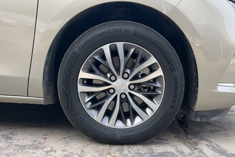 Used Buick GL8 2022 ES Landtrek 653T Comfort Edition
