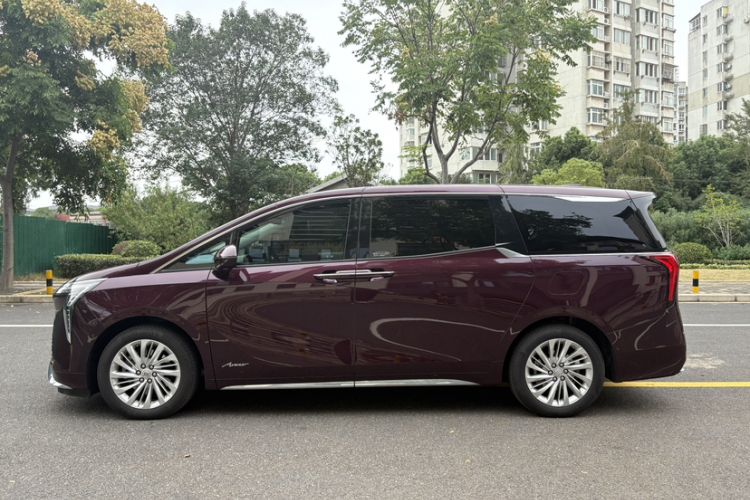 Used Buick Century 2023 2.0T Six-Seater Yinshi Edition
