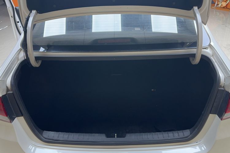 Used Kia K4 2014 1.8L Manual GL
