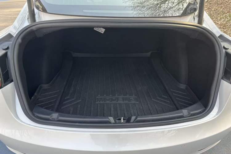 Used Tesla Model 3 2019 Standard Range Rear-Wheel Drive Upgraded Version (52 kWh)
