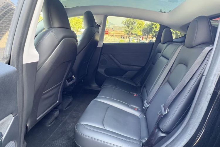 Used Tesla Model Y 2023 Rear-Wheel-Drive Version
