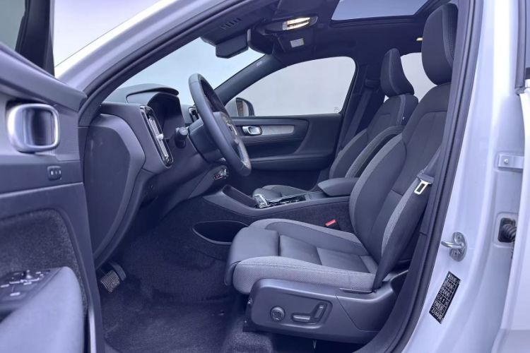 Used Volvo XC40 2024 B3 Zhiyuan Luxury Edition
