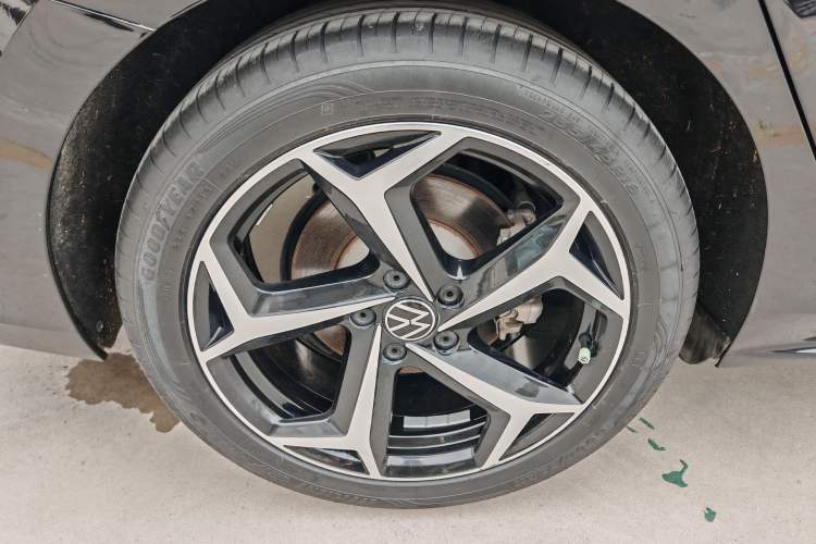 Used Volkswagen Passat 2024 380TSI Starry Luxury Edition
