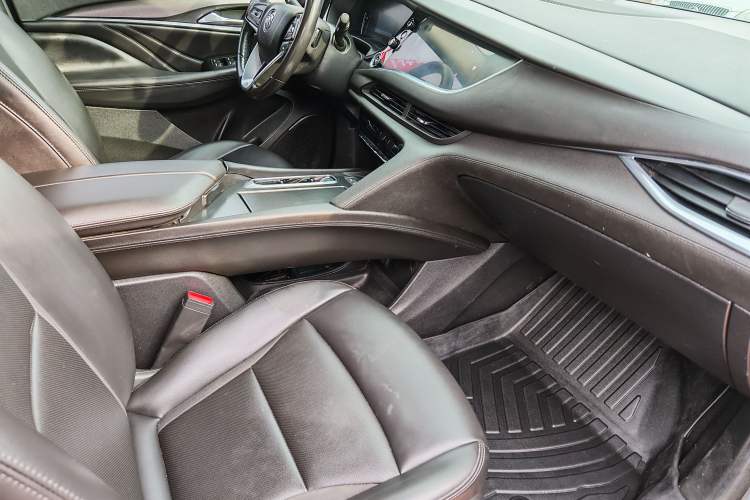 Used Buick Enclave 2020 28T Two-Wheel Drive Luxury Version
