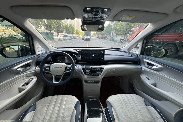 Used Roewe iMAX8 2021 400TGI Supreme Series Ultimate Edition
