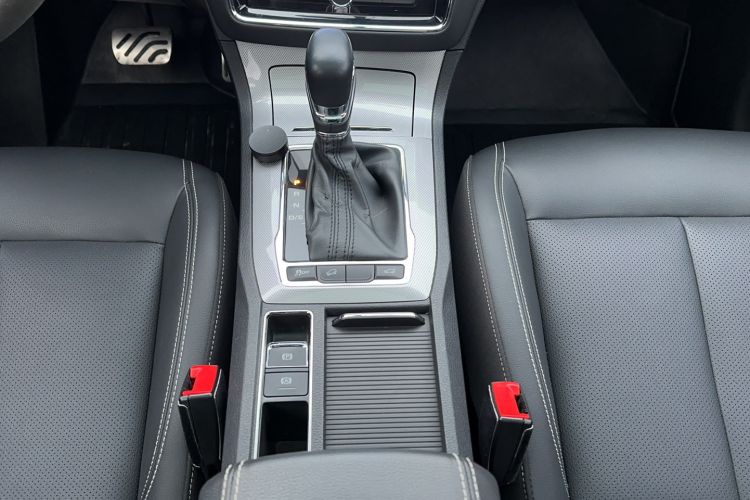 Used Roewe RX5 2020 20T Automatic Ali Smart Connectivity Beyond Intelligent Edition
