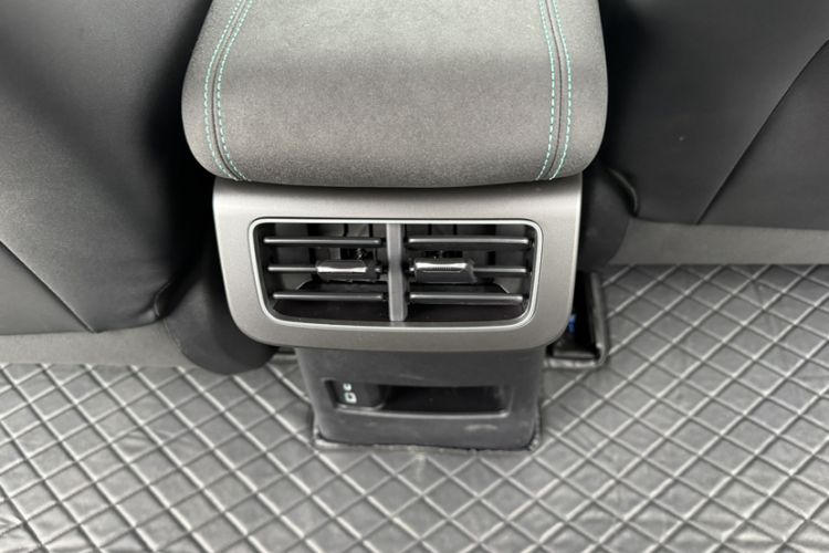 Used BYD Seal 06 New Energy 2024 DM-i 120KM Prestige Model
