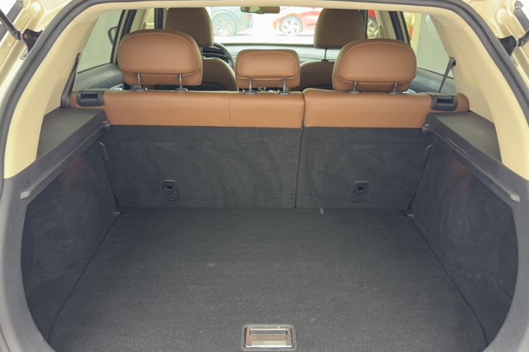 Used Geely Auto Emgrand X7 Sport 2016 1.8TD Automatic ZhiZun Version
