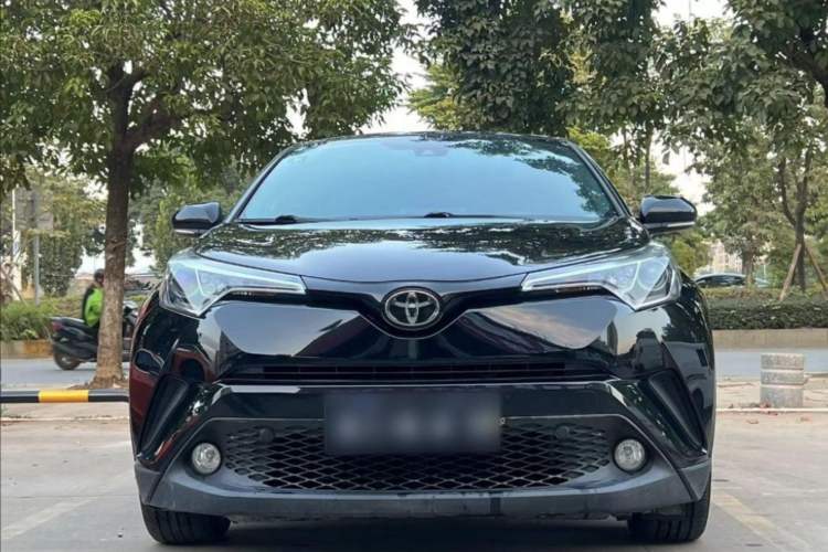 Used Toyota C-HR 2018 2.0L Leading Edition China VI
