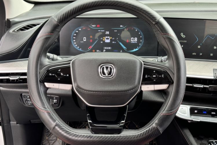 Used Changan Eado 2023 Changan Edition PLUS Blue Whale NE 1.4T GDI DCT Prestige Version
