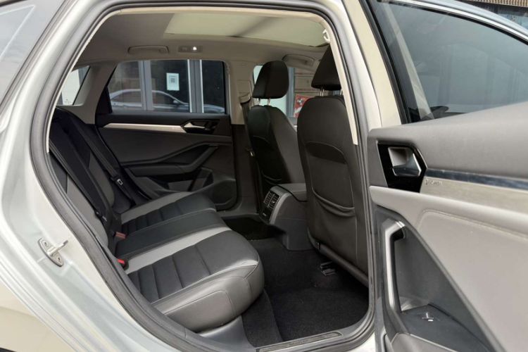 Used Volkswagen Sagitar 2021 280TSI DSG Excellence Edition
