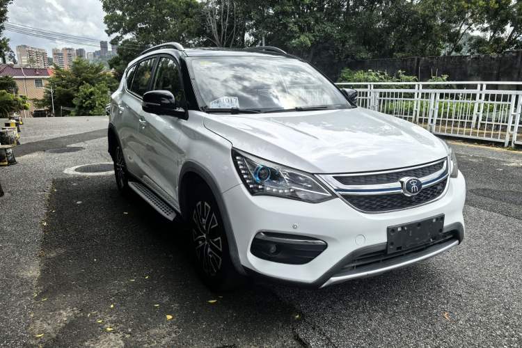 Used BYD Song New Energy 2017 Song DM 1.5TID All-Wheel Drive Luxury Model
