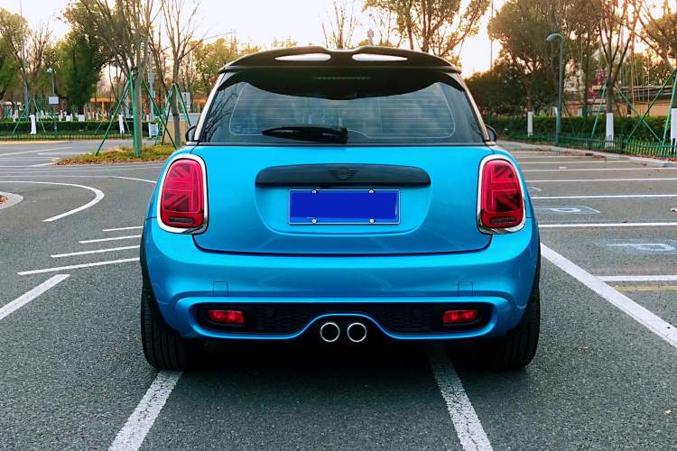 Used  MINI 2018 2.0T COOPER S Classic Edition