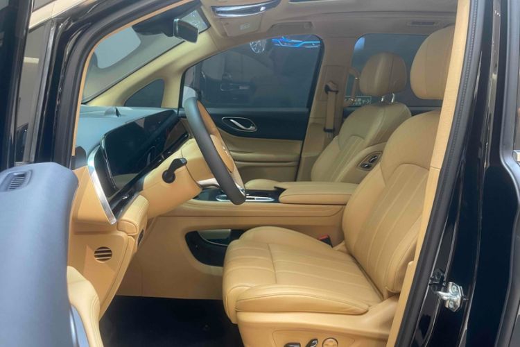 Used VOYAH Dream 2022 Low-Carbon Edition Home
