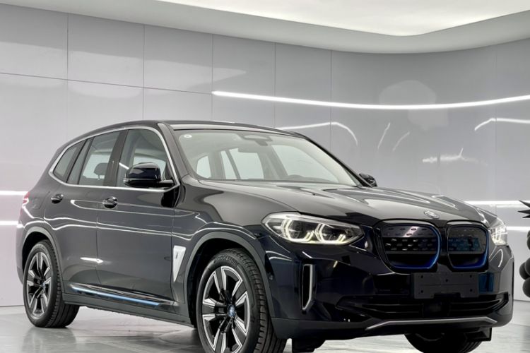 Used BMW iX3 2021 Leading Model
