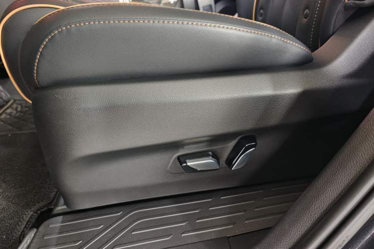 Used Ford Equator 2021 EcoBoost 225 Premier 6-Seater
