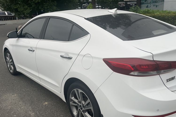 Used Hyundai Elantra 2016 1.6L Automatic ZhiXuan – Elite Version
