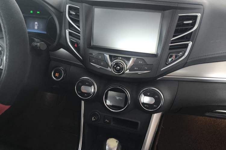 Used BYD Song 2016 2.0TID Automatic Trendsetting Edition
