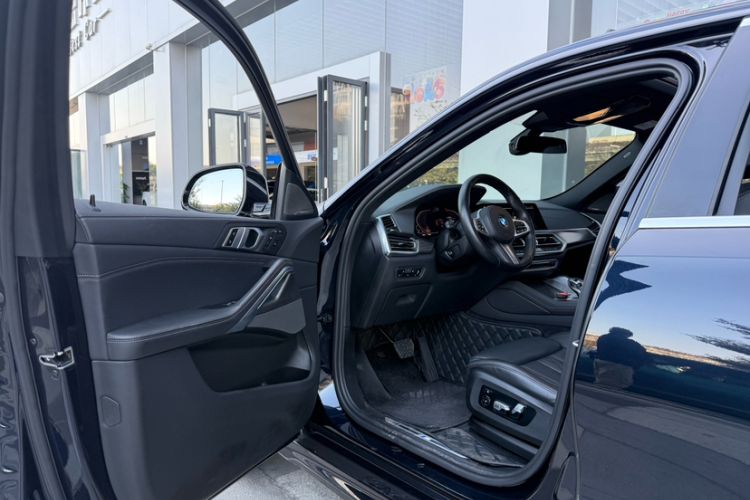 Used BMW X6 2020 xDrive40i Luxury Model with M Sport Package