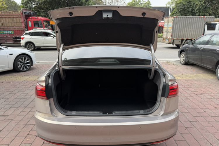 Used Volkswagen Bora 2021 1.5L Automatic Elite Smart Connect Edition
