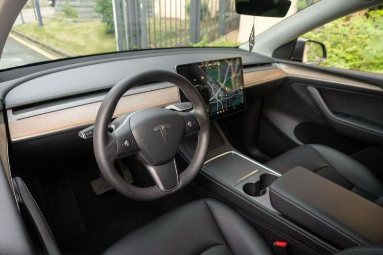 Used Tesla Model Y 2022 Rear-Wheel-Drive Version