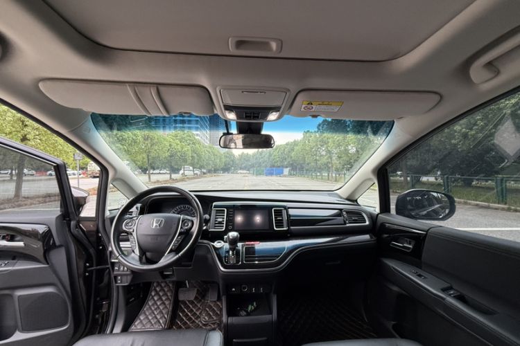 Used Honda Elysion 2019 2.0L Hybrid Luxury Edition
