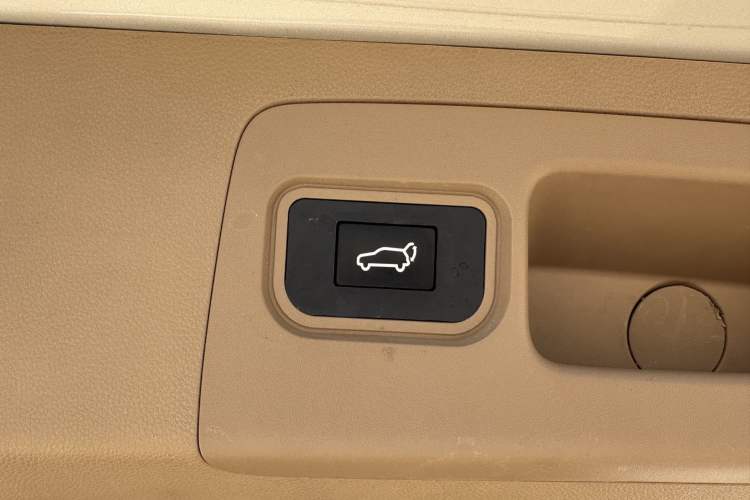 Used Buick GL8 2017 ES 28T Premium Version China V Standard
