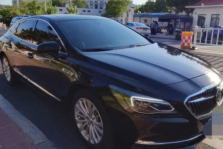 Used Buick LaCrosse 2018 28T Elite Edition
