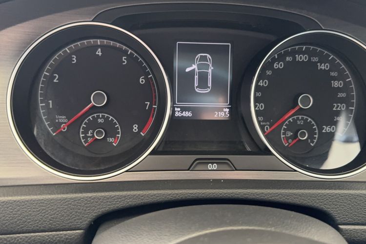 Used Volkswagen Golf 2015 1.4TSI Automatic Luxury Model