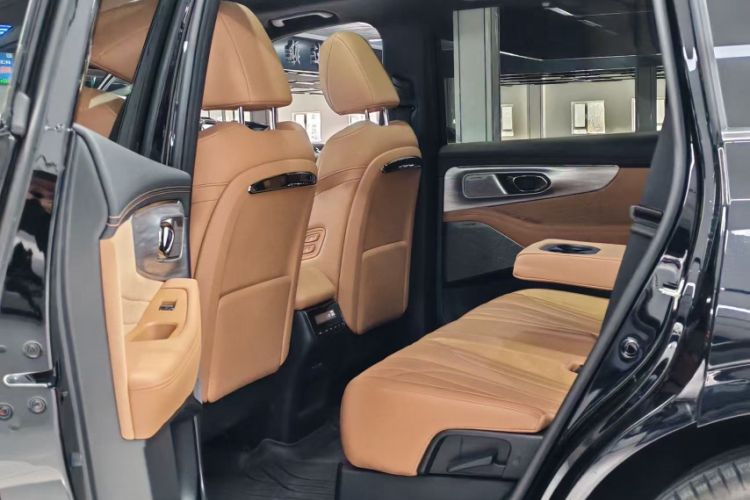 Used GAC Trumpchi ES9 2024 PHEV with 143 km Max
