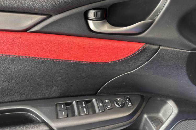 Used Honda Civic 2021 HATCHBACK 220TURBO CVT Trendy Cool Edition