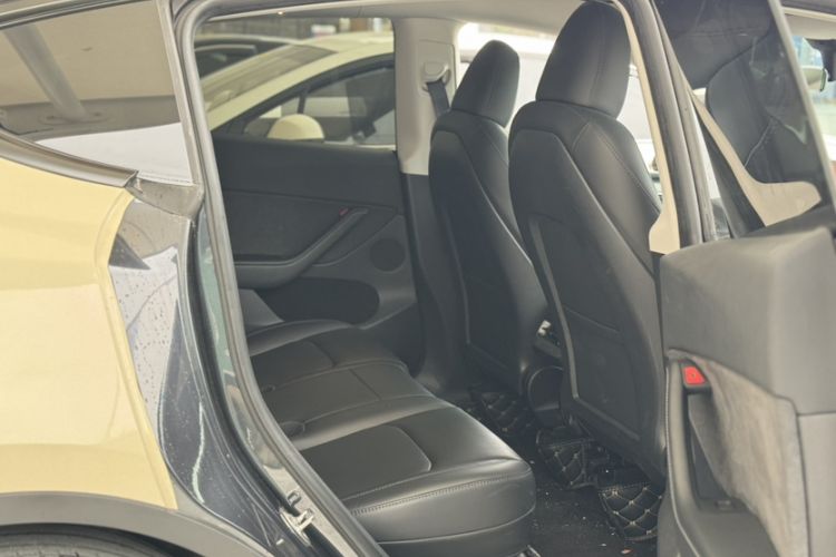 Used Tesla Model Y 2024 Rear-Wheel-Drive Version
