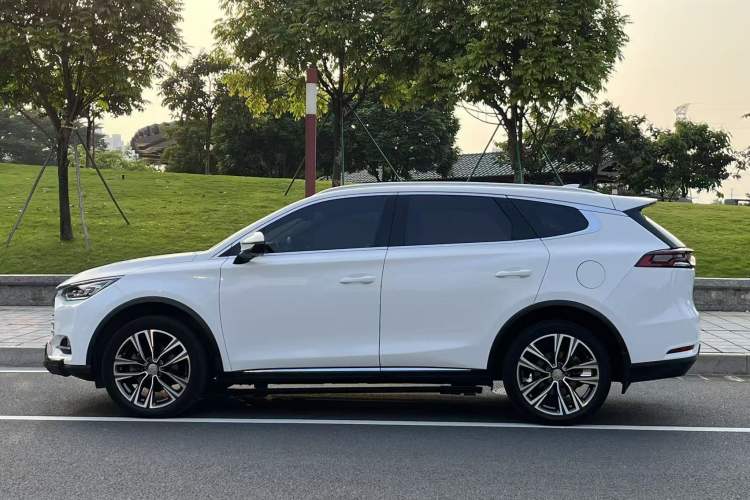 Used BYD Tang 2018 2.0T Automatic SmartConnect Prestige 7-Seater China V Standard
