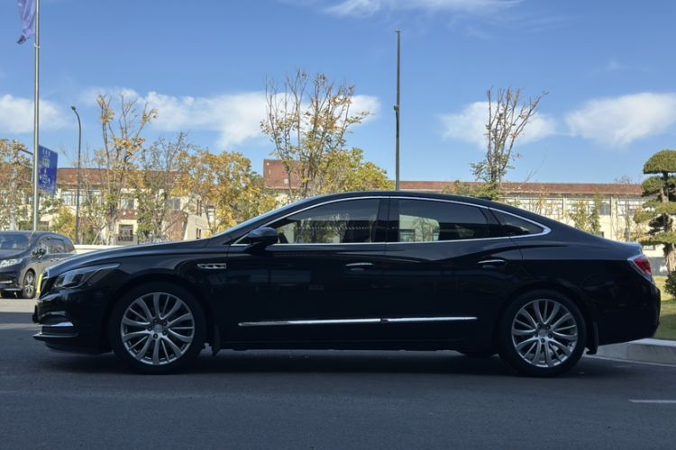 Used Buick LaCrosse 2018 28T Luxury Edition