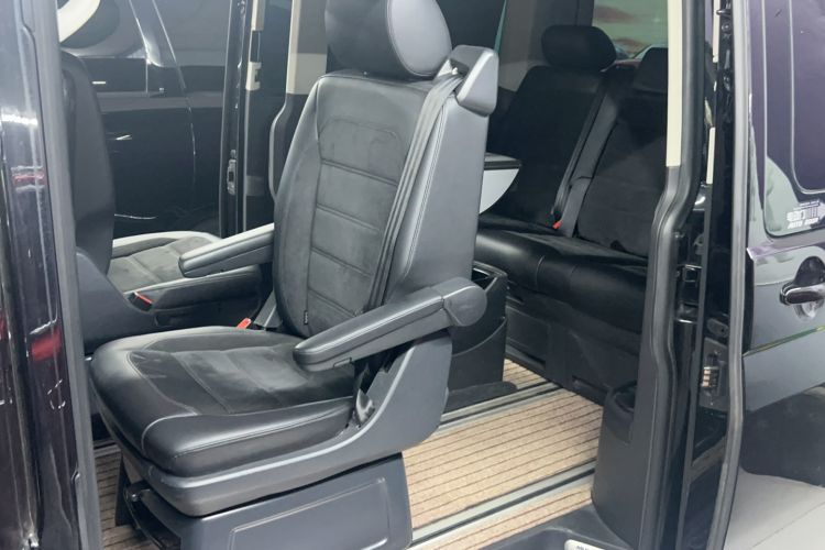 Used Volkswagen Multivan 2018 2.0 TSI Two-Wheel-Drive Luxury Edition 7 Seats
