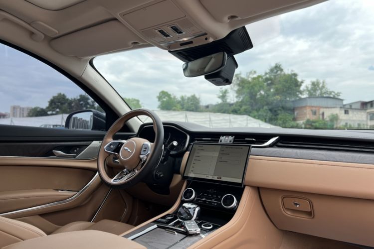 Used Jaguar XFL 2024 2.0T P250 Two-Wheel Drive Prestige Luxury Edition
