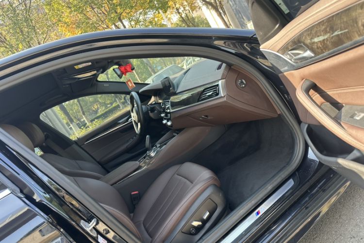 Used BMW 5 Series 2020 525Li M Sport Package