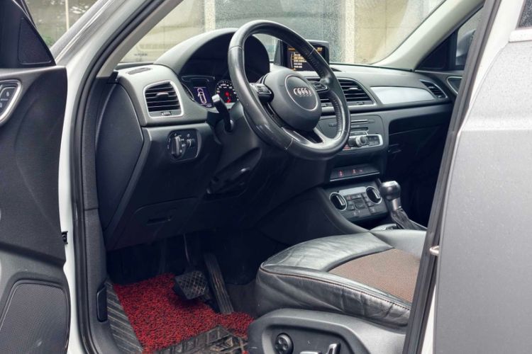 Used Audi Q3 2016 35 TFSI Fashion Model
