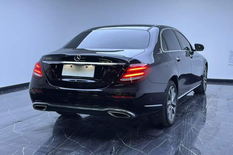 Used Mercedes-Benz E-Class 2018 Facelift E 200 L

