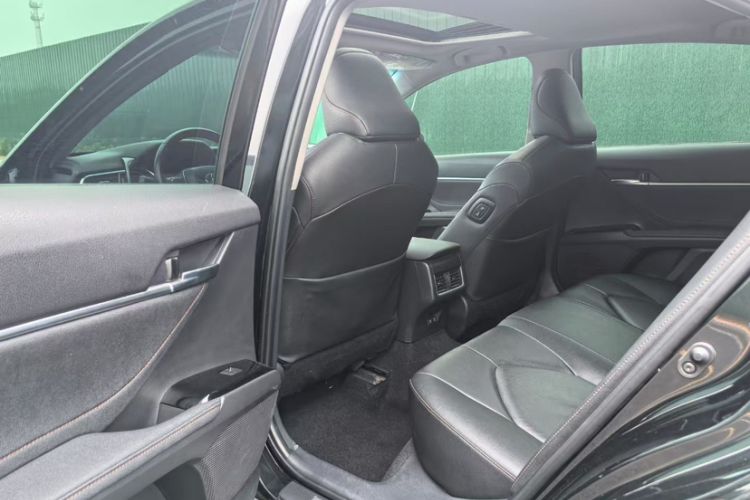 Used Toyota Camry 2022 2.0GVP Premier Edition
