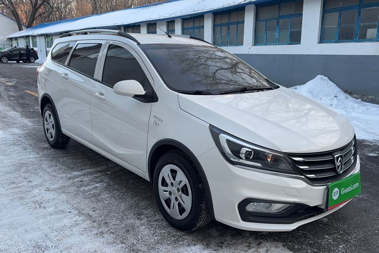 Used Baojun 310W 2017 1.5L Manual Comfort Version China VI Emission Standard