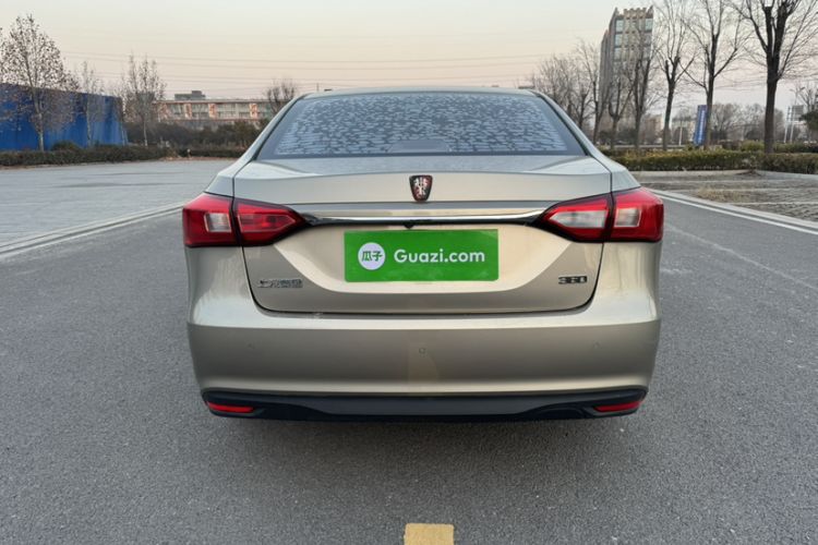 Used Roewe 360 2015 1.5L manual luxury edition
