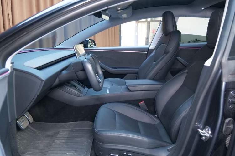 Used Tesla Model 3 2023 Long-Range All-Wheel-Drive Version
