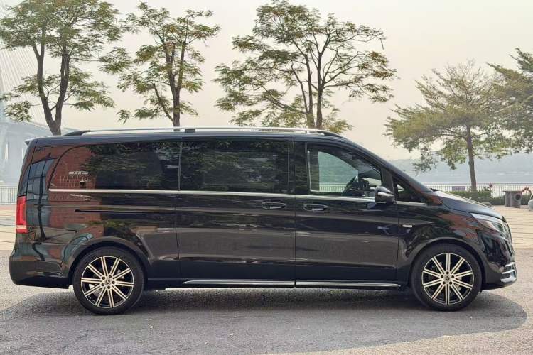 Used Mercedes-Benz V-Class 2021 V 260 L Long-wheelbase Luxury Edition
