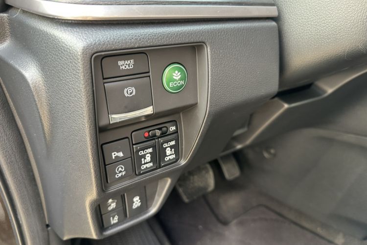 Used Honda Elysion 2016 2.4L Supreme Edition