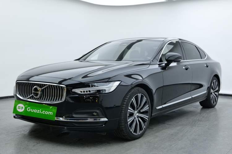 Used Volvo S90 2023 B5 Luxury Smart Edition