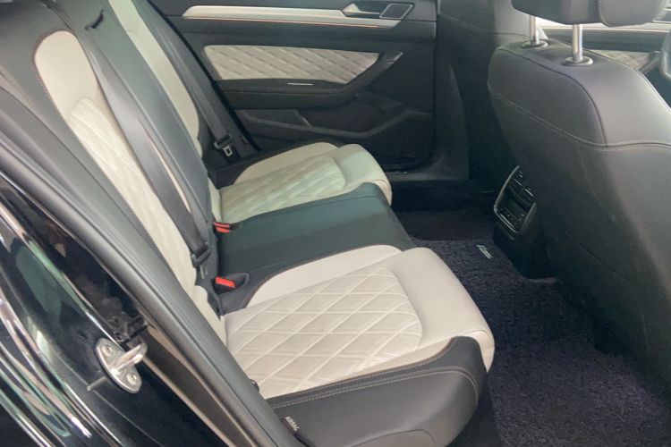 Used Volkswagen Magotan 2023 2 Million Units Limited-Edition 380TSI DSG Flagship Version
