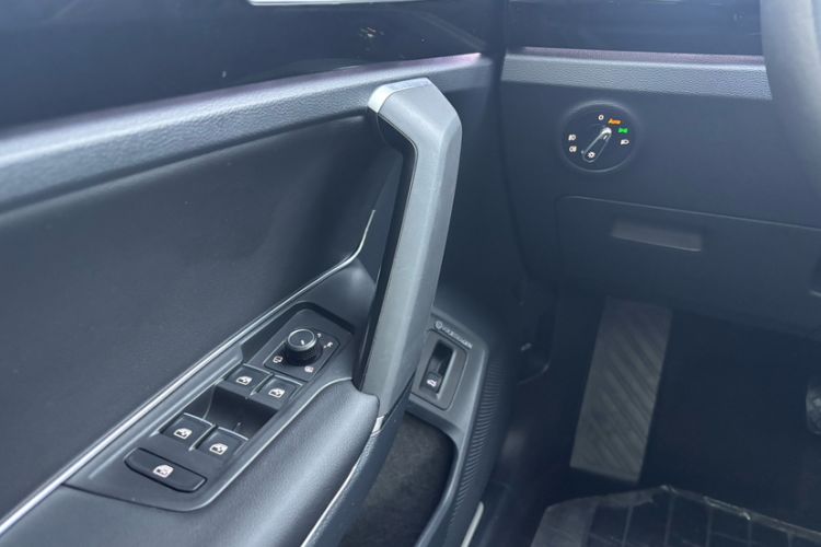 Used Volkswagen Tayron 2020 330TSI Two-Wheel Drive Luxury Connected Pro Edition
