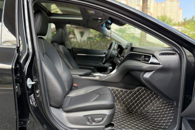 Used Toyota Camry 2023 2.5G Luxury Edition
